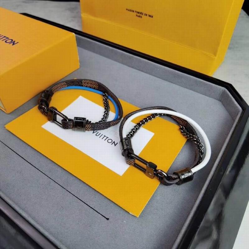 LV Bracelet 03lyr496